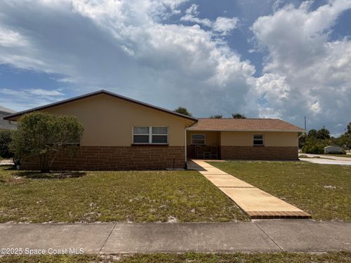 325 Trinidad Dr, Satellite Beach, FL, 32937-3442 | Card Image