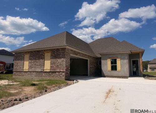 21425 Blue Fin Dr, Springfield, LA, 70462-8232 | Card Image
