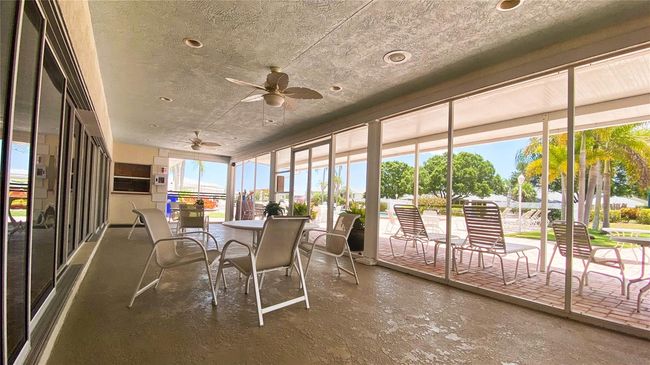 402 Grove Isle Cir, Condo with 2 bedrooms, 2 bathrooms and null parking in Vero Beach FL | Image 40