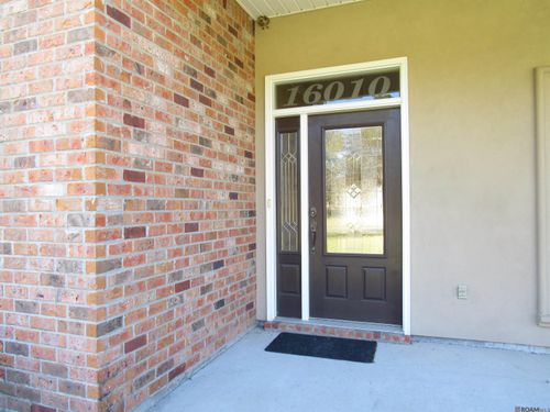 16010 Peairs Rd, Pride, LA, 70770-9762 | Card Image