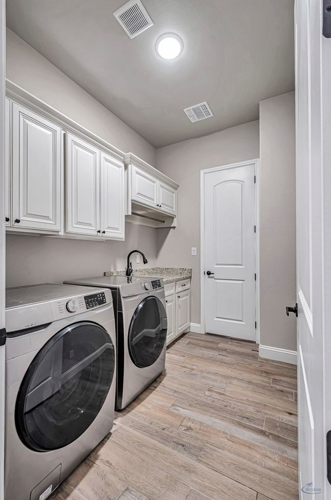 313 Peregrine Hill Cir, House other with 4 bedrooms, 4 bathrooms and 2 parking in Midland TX | Image 21
