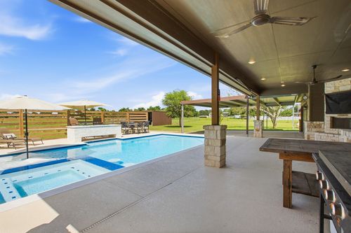 2603 River Rd, Sealy, TX, 77474-7079 | Card Image