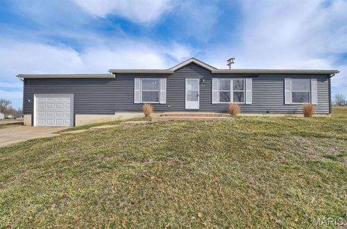 112 Highland Rd, Winfield, MO, 63389-3322 | Card Image