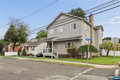 12 2nd St, Wanaque, NJ, 07465-1818 | Card Image