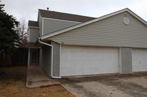 1707 Jennifer Cir, Norman, OK, 73071-2835 | Card Image