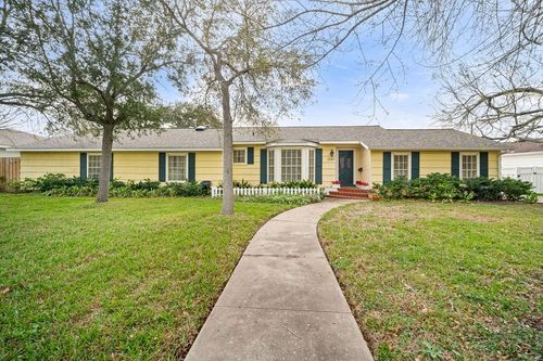 3343 San Antonio St, Corpus Christi, TX, 78411-1454 | Card Image
