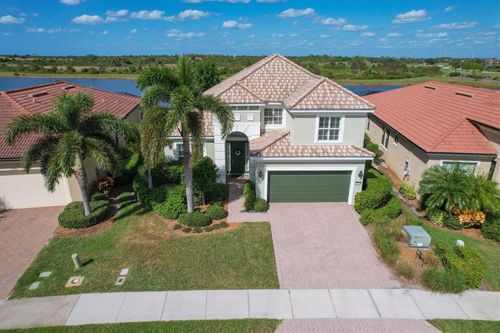 23787 Waverly Cir, VENICE, FL, 34293-7313 | Card Image