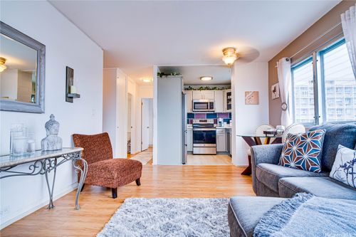 apt-908-509 University Ave, Honolulu, HI, 96826-5002 | Card Image