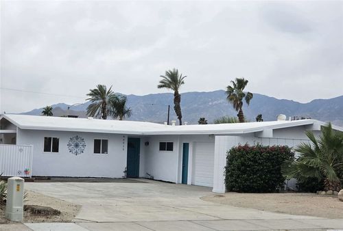 68015 Estio Road, Cathedral City, CA, 92234 | Card Image