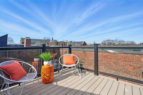 310-310 Broadway, Cambridge, MA, 02139-1820 | Card Image