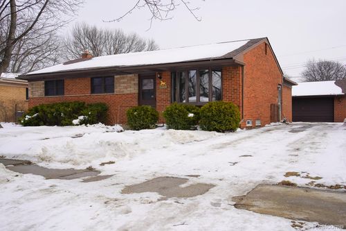 26608 Marilyn Ave, Warren, MI, 48089-4634 | Card Image