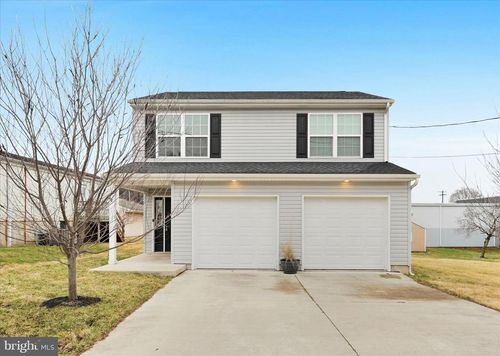 130 S Franklin St, FLEETWOOD, PA, 19522-1811 | Card Image