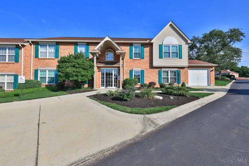 8773 Carrousel Park Cir, Cincinnati, OH, 45251 | Card Image