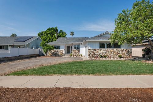 10579 Lev Ave, San Fernando, CA, 91345-2335 | Card Image