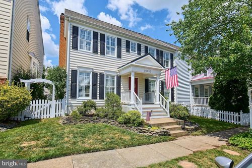 20357 Hartwell St, ASHBURN, VA, 20147-3635 | Card Image