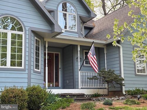 63 Hackberry Cir, SHEPHERDSTOWN, WV, 25443-4018 | Card Image