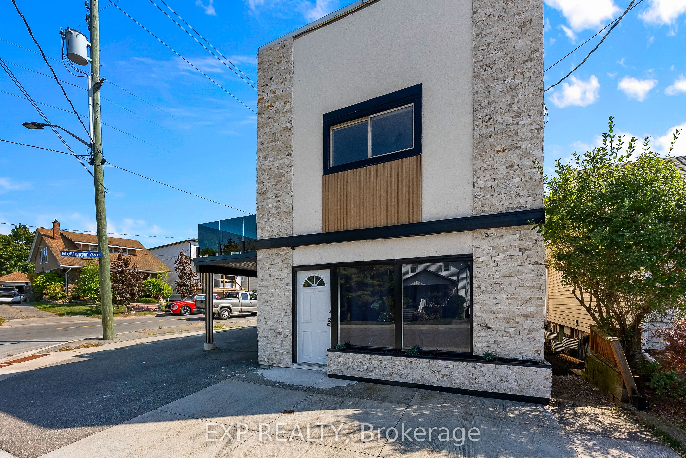 Residential in Welland 3