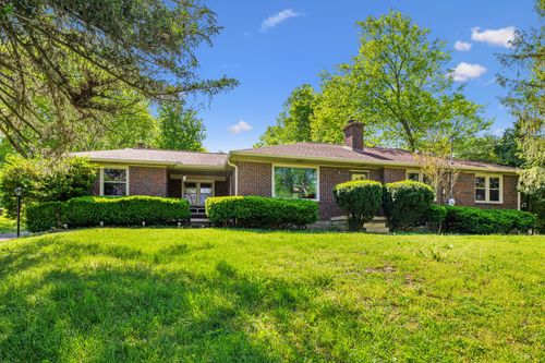 207 Moss Trl, Goodlettsville, TN, 37072-2213 | Card Image