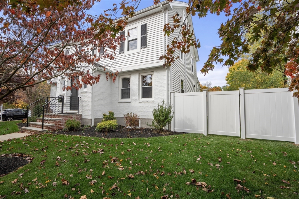 Coolidge Rd, Belmont, MA 02478