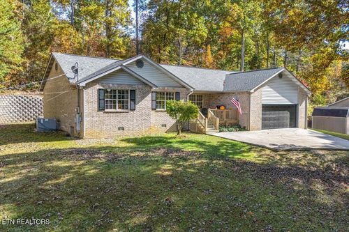 3125 Autumn Oaks Cir, Kodak, TN, 37764-2036 | Card Image