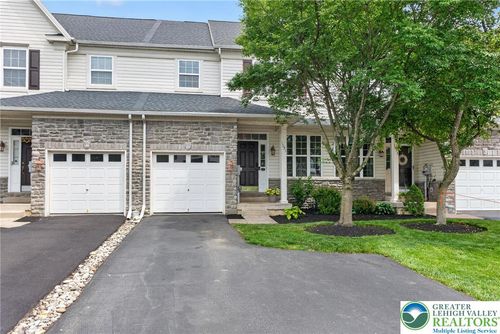 1071 King Way, BREINIGSVILLE, PA, 18031-1482 | Card Image