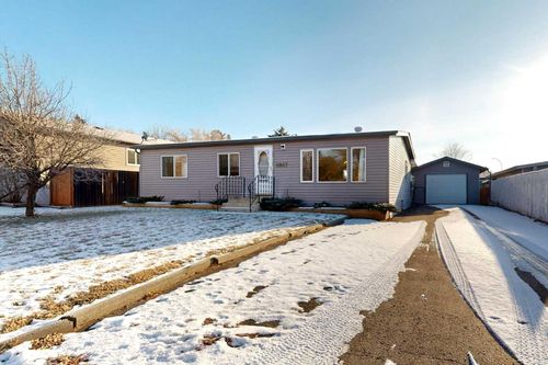 6007 Spruce Dr, Stettler, AB, T4K1G5 | Card Image