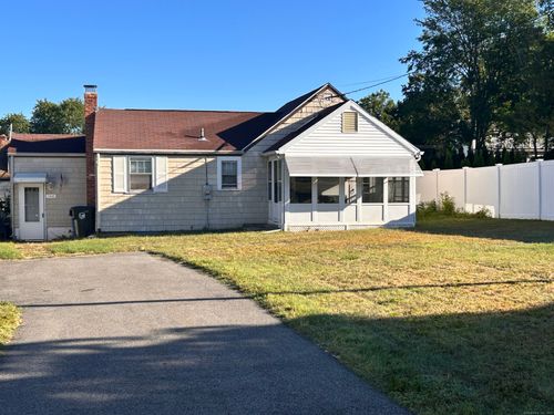 140 Camp Ave, Newington, CT, 06111-1904 | Card Image