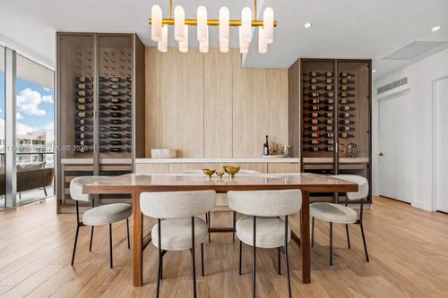 1806-2678 Tigertail Ave, Miami, FL, 33133-4630 | Card Image