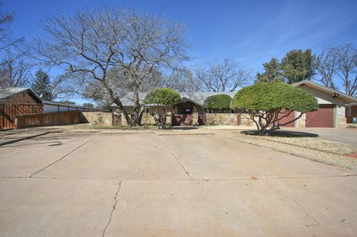 1607 E Paseo Circle, Brownfield, TX, 79316 | Card Image
