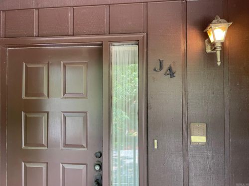 j-4-2315 Lakeshore Dr, Hot Springs, AR, 71913-5391 | Card Image