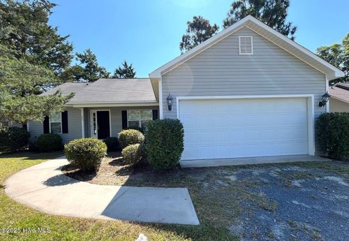 205 Woodgreen Ln, Aberdeen, NC, 28315-4191 | Card Image