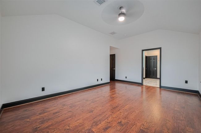 Primary bedroom | Image 18