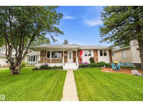 10972 35 Ave Nw, Edmonton, AB, T6J2V3 | Card Image