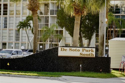 418-851 Three Islands Blvd, Hallandale Beach, FL, 33009-2886 | Card Image