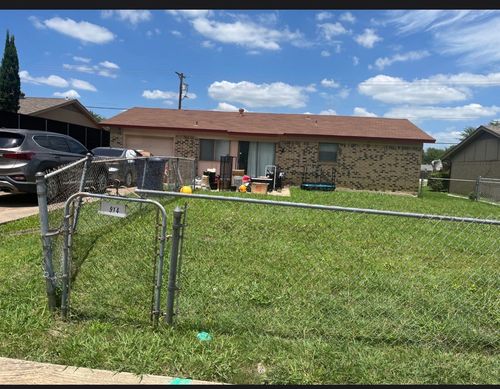 914 Pleasant Valley Rd, Garland, TX, 75040-4800 | Card Image