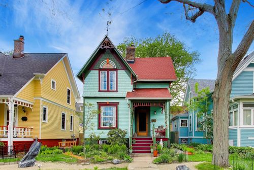 1206 Sherman Ave, Evanston, IL, 60202-1343 | Card Image