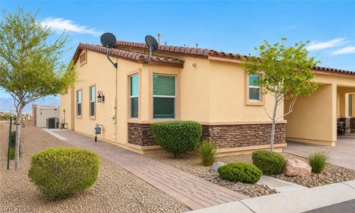 2722 Chinaberry Hill St, Laughlin, NV, 89029-1023 | Card Image
