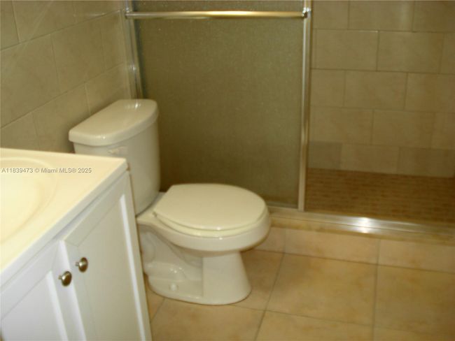 APT-206 - 5755 W 20 Th Ave, Condo with 2 bedrooms, 2 bathrooms and null parking in Hialeah FL | Image 15