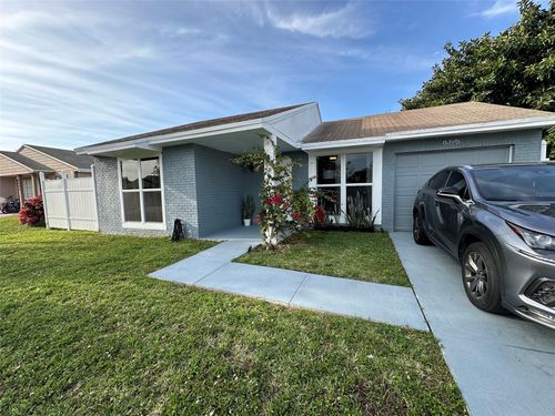 8395 Garden Gate Pl, Boca Raton, FL, 33433-7604 | Card Image