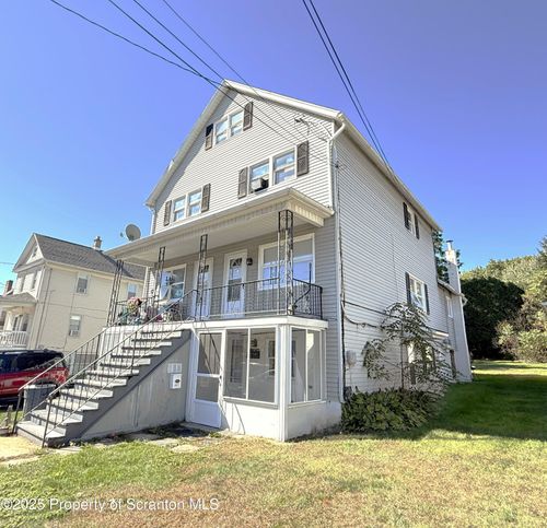 647 Laurel St, Dickson City, PA, 18519-1420 | Card Image