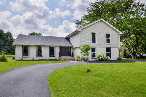 5N549 Jens Jensen Ln, St. Charles, IL, 60175-8206 | Card Image