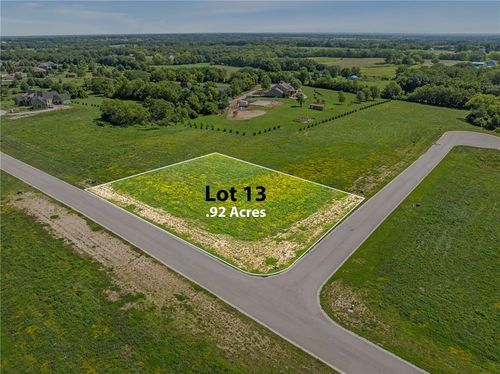 13303 Winner Ave, Smithville, MO, 64089 | Card Image