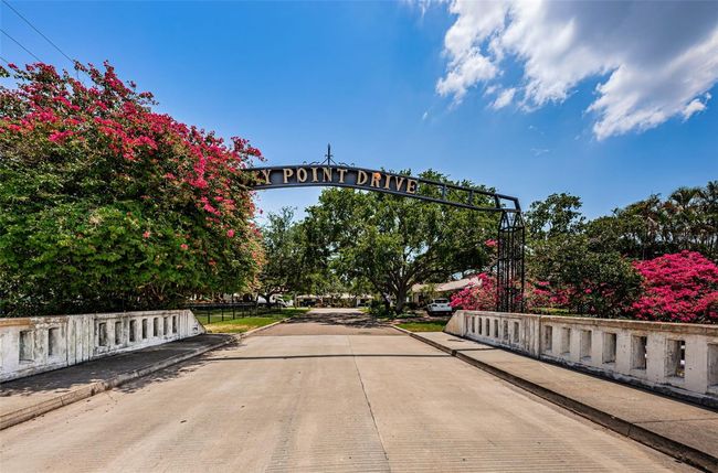 147 Bay Point Dr Ne, House other with 4 bedrooms, 4 bathrooms and null parking in St Petersburg FL | Image 78