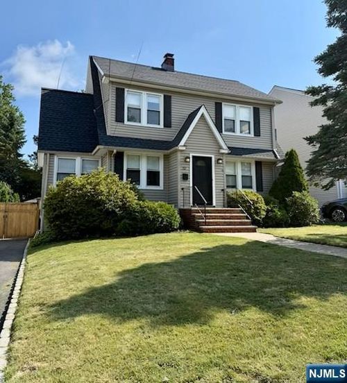 52 Linden Avenue, Verona, NJ, 07044 | Card Image