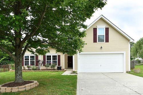 129 Bosburg Dr, Mooresville, NC, 28115-5229 | Card Image