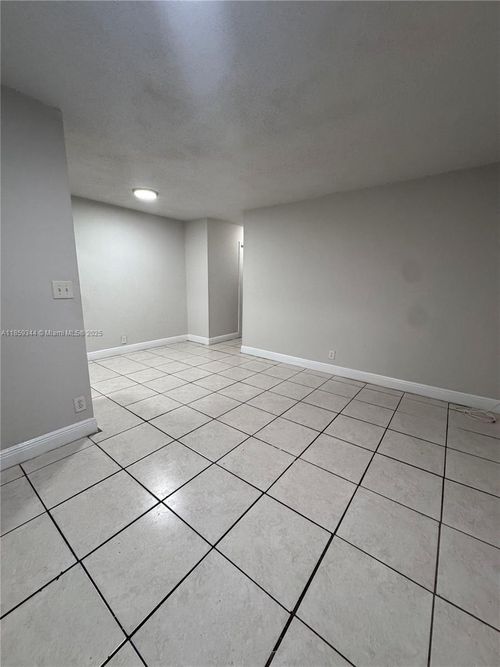 3-2137 Hayes St, Hollywood, FL, 33020-3458 | Card Image