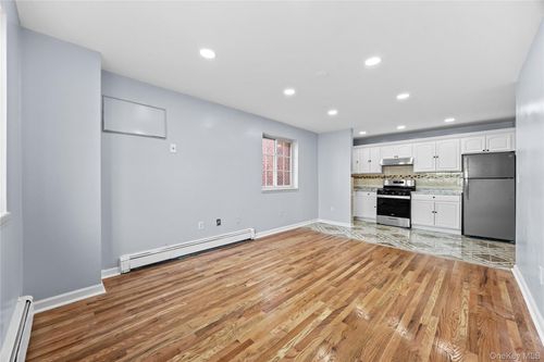 apt-2-2220 Chatterton Ave, Bronx, NY, 10472-6318 | Card Image