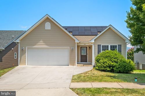 233 Overview St, WAYNESBORO, VA, 22980-1870 | Card Image