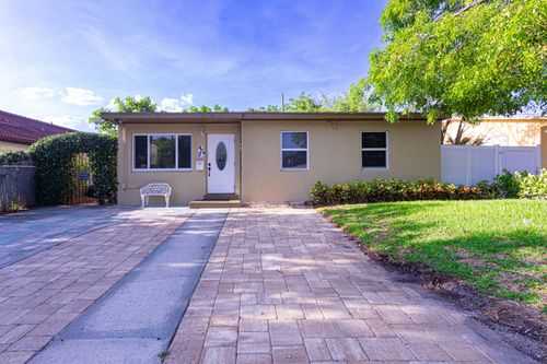 429 Summa St, West Palm Beach, FL, 33405-4839 | Card Image