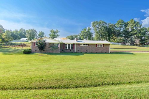 203 Cedar Ln, Killen, AL, 35645-6719 | Card Image